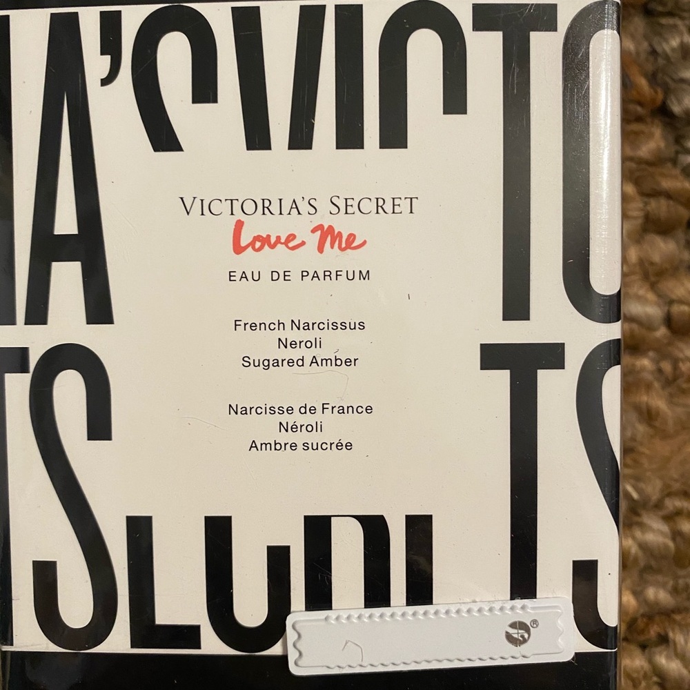 Victoria secret perfume - Picture 3 of 4